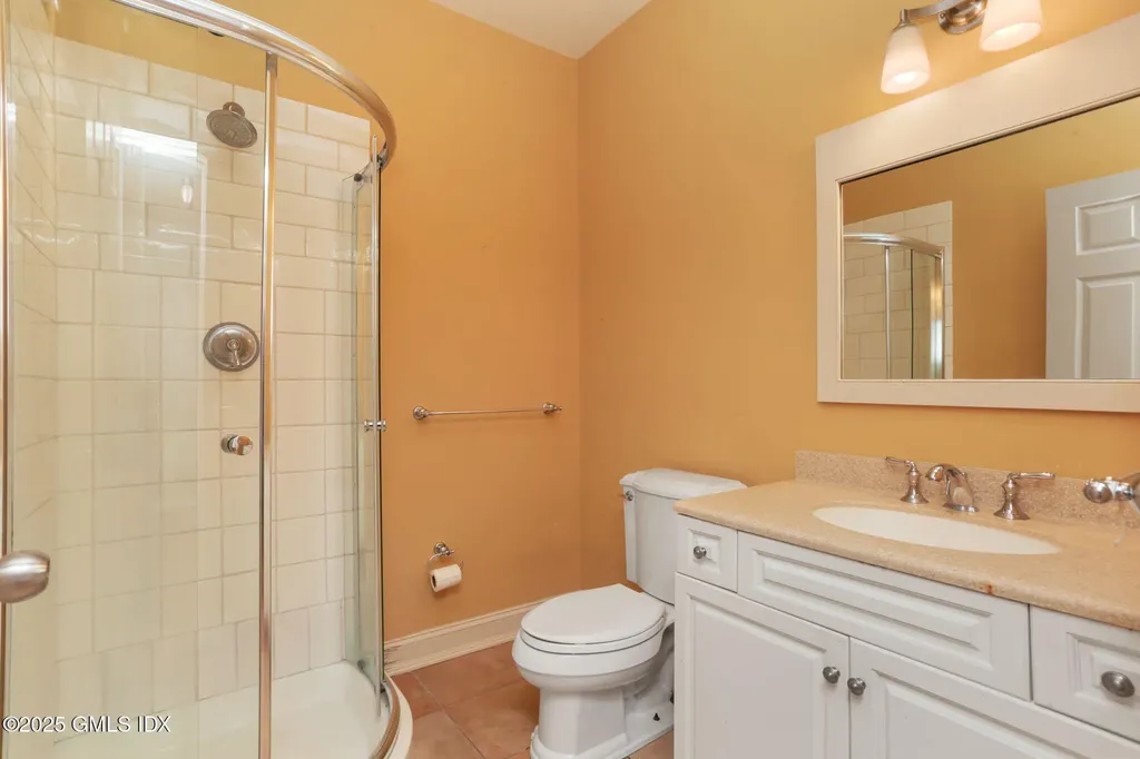 28 North Ridge Road Old Greenwich CT 06870