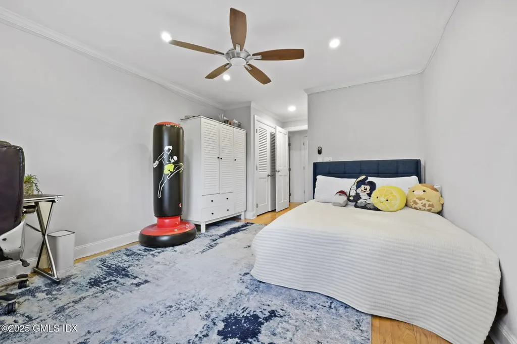 333 Palmer Hill Road Riverside CT 06878