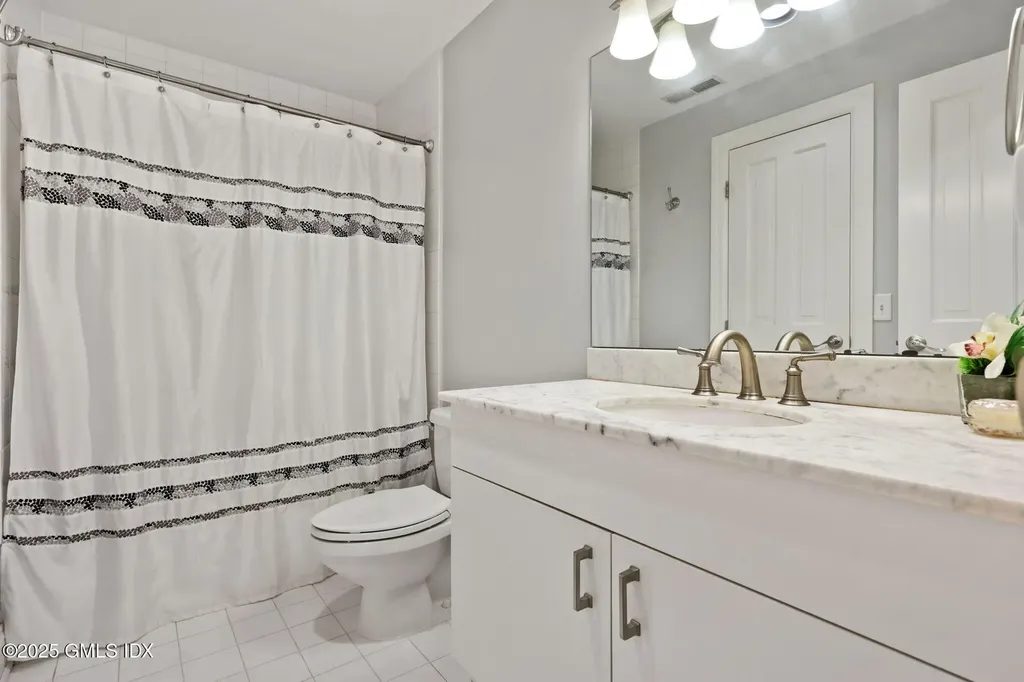 333 Palmer Hill Road Riverside CT 06878