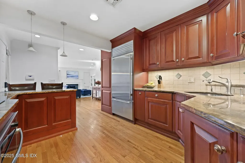 333 Palmer Hill Road Riverside CT 06878