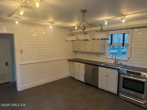 33 Parsonage Road Greenwich CT 06830