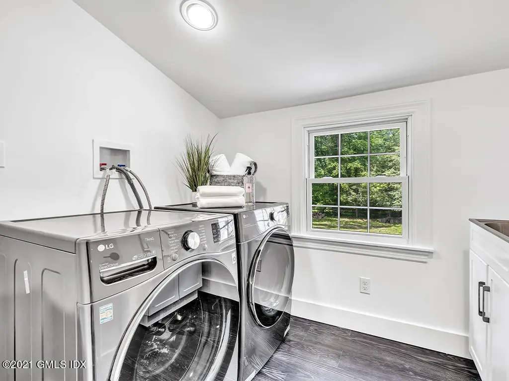 23 Meeting House Road Greenwich CT 06831