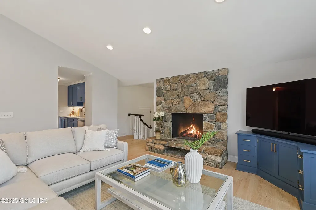 17 Will Merry Lane Greenwich CT 06831