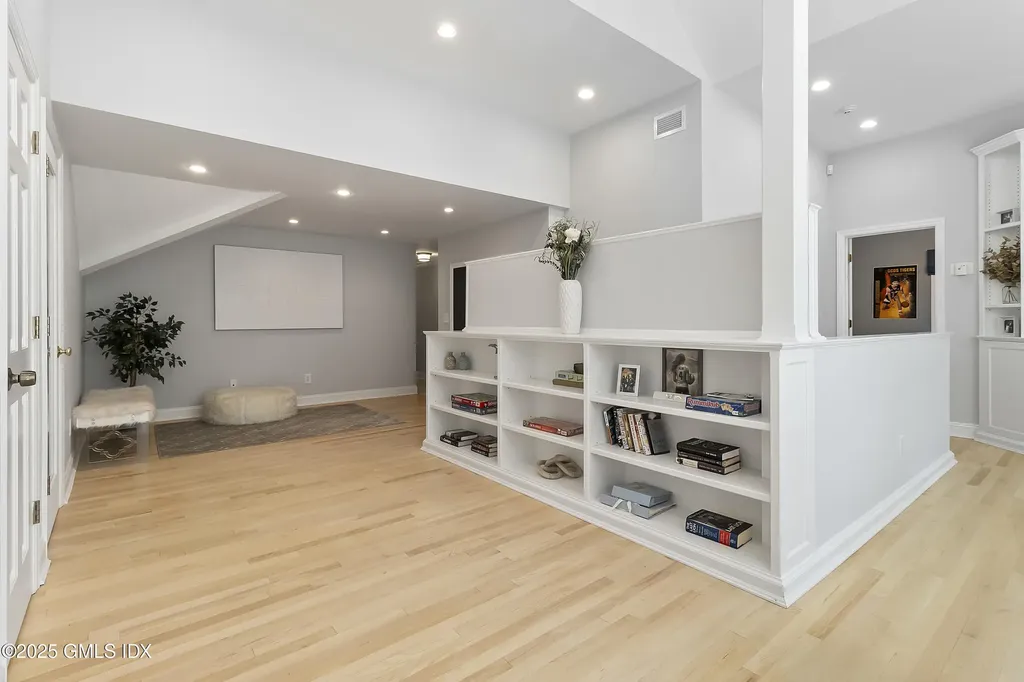 17 Will Merry Lane Greenwich CT 06831