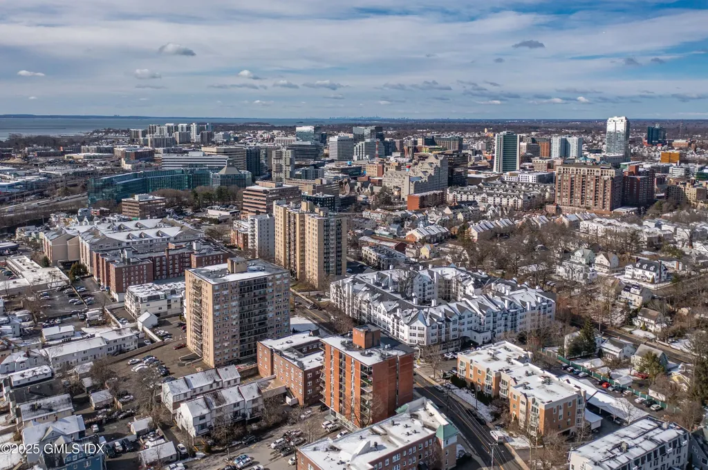 87 Glenbrook Road Stamford CT 06902