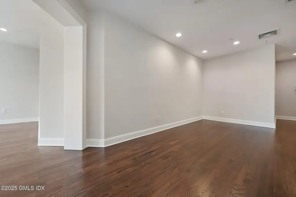 2 E Elm Street Greenwich CT 06830