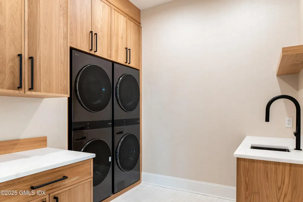 11 Winterset Road Greenwich CT 06830