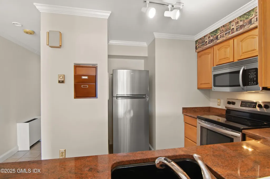 7 River Road Cos Cob CT 06807