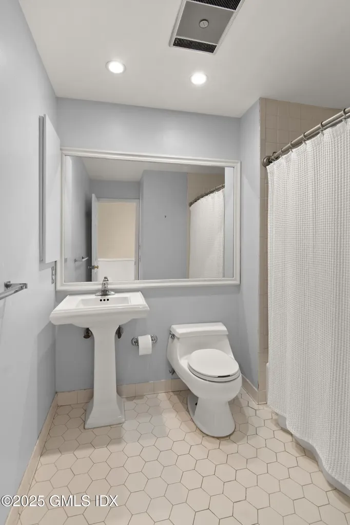 7 River Road Cos Cob CT 06807