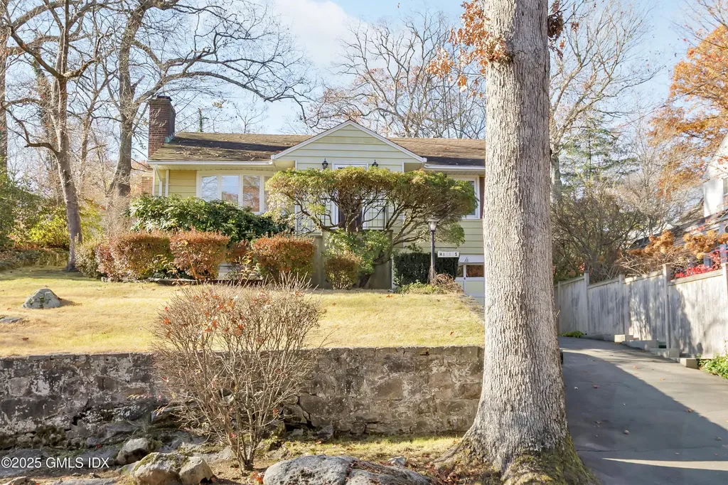 88 Valleywood Road Cos Cob CT 06807