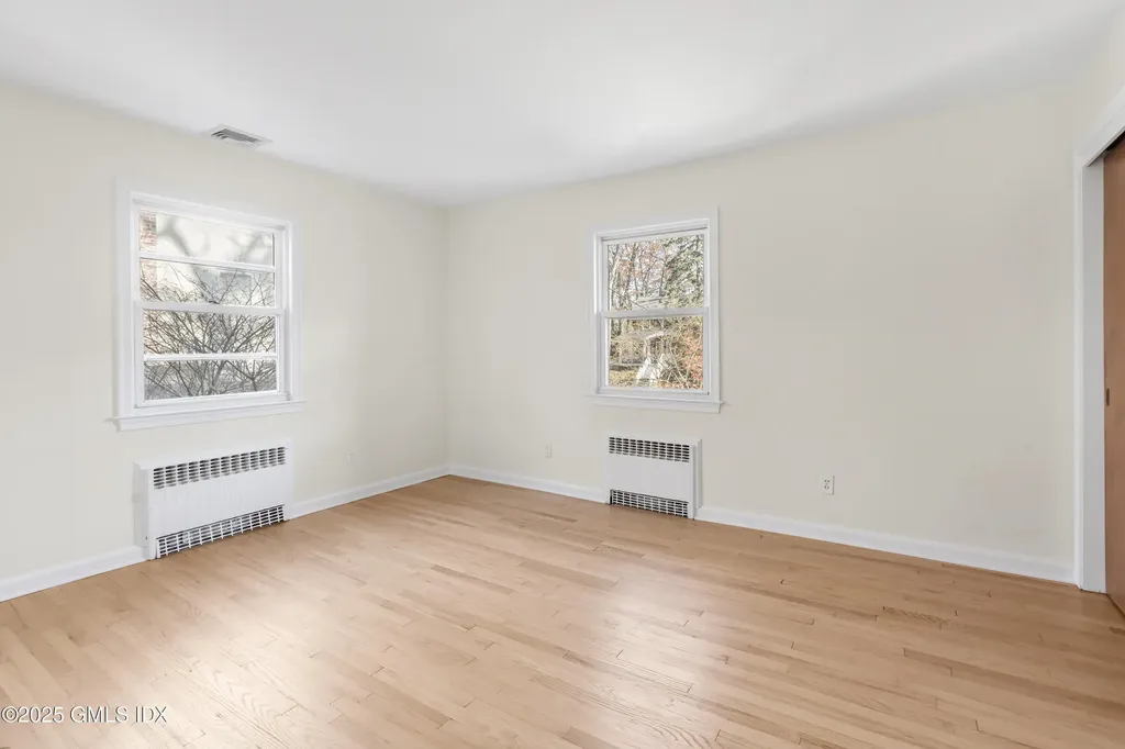 88 Valleywood Road Cos Cob CT 06807