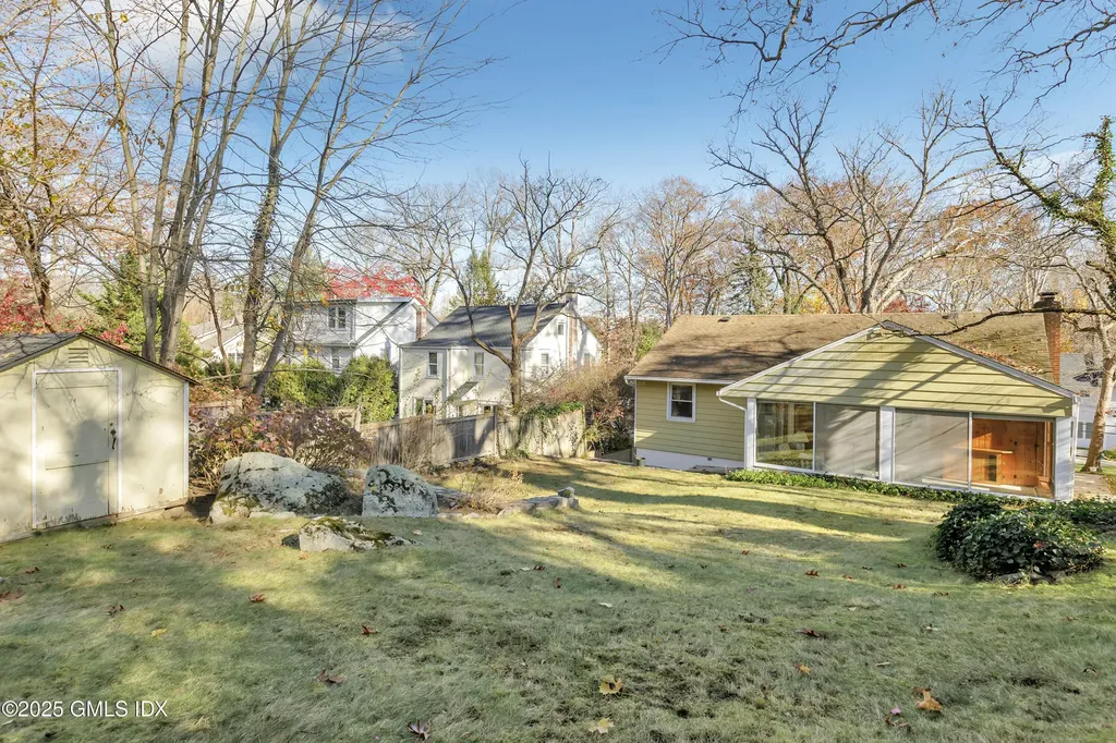 88 Valleywood Road Cos Cob CT 06807