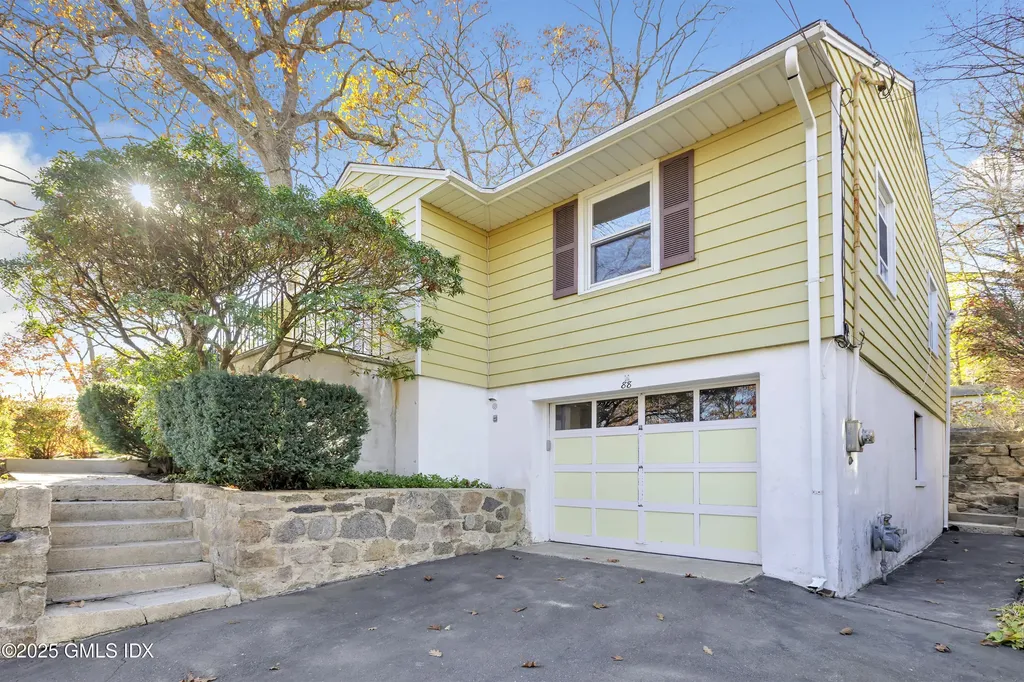 88 Valleywood Road Cos Cob CT 06807