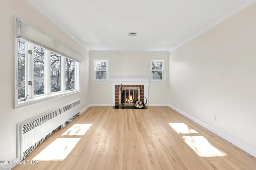 88 Valleywood Road Cos Cob CT 06807