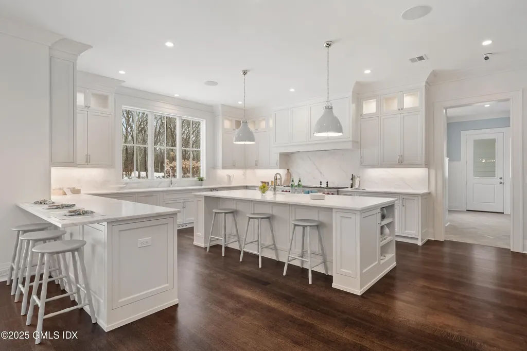 928 West Road New Canaan CT 06840