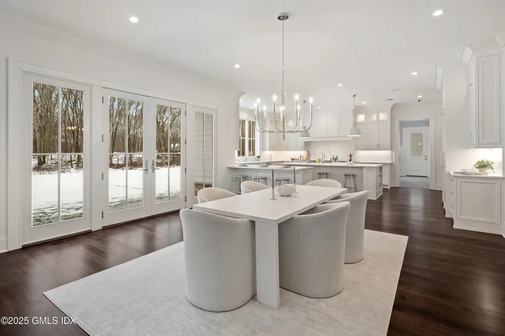 928 West Road New Canaan CT 06840