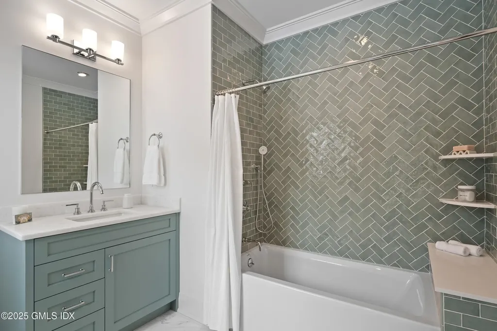 928 West Road New Canaan CT 06840