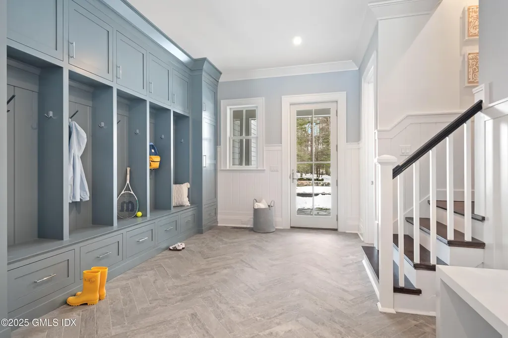 928 West Road New Canaan CT 06840