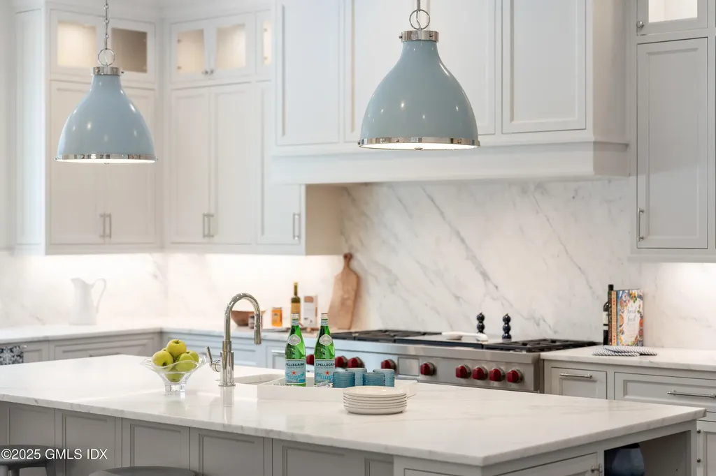 928 West Road New Canaan CT 06840