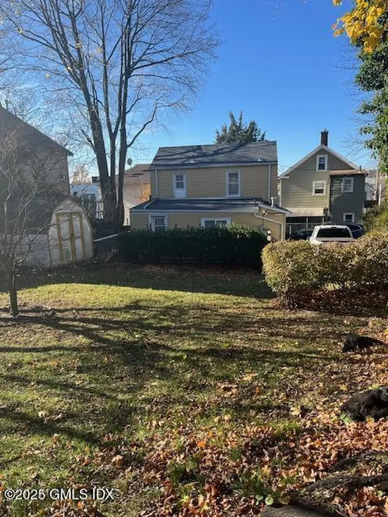 15 Henry Street Greenwich CT 06830