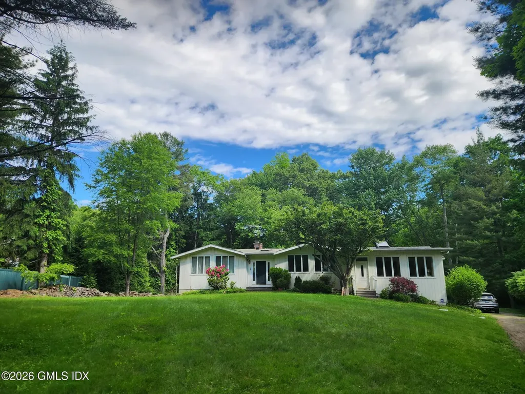 Greenwich CT, 12 Sawmill Terrace
