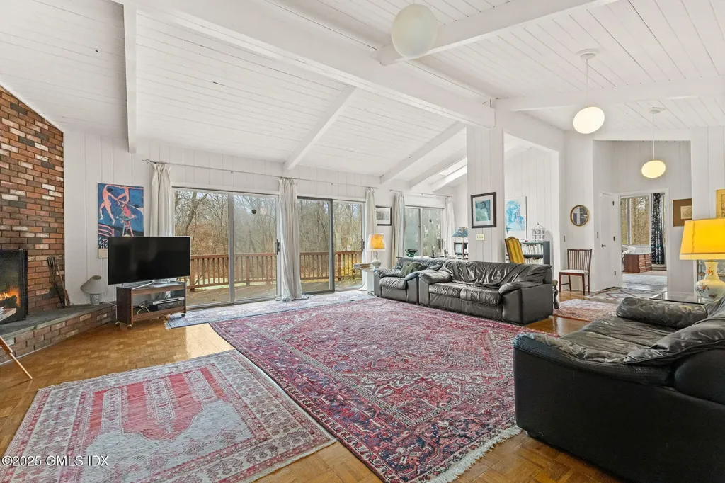 12 Sawmill Terrace Greenwich CT 06830