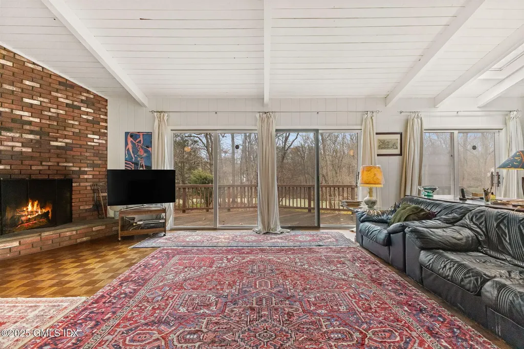 12 Sawmill Terrace Greenwich CT 06830