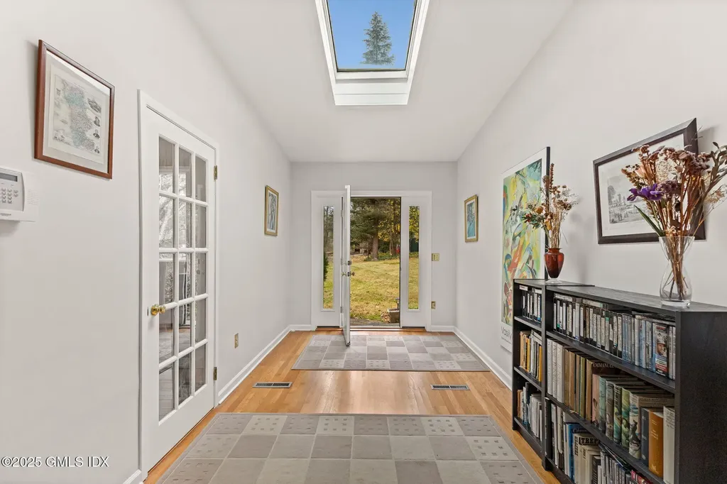 12 Sawmill Terrace Greenwich CT 06830