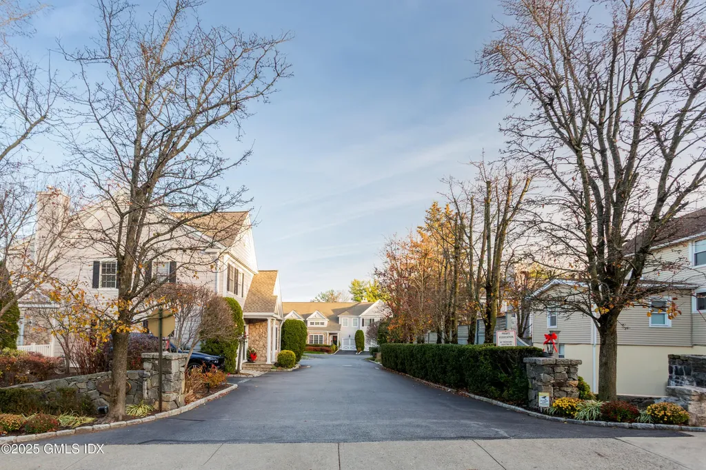 105 Hamilton Avenue Greenwich CT 06830