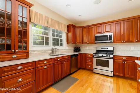 105 Hamilton Avenue Greenwich CT 06830