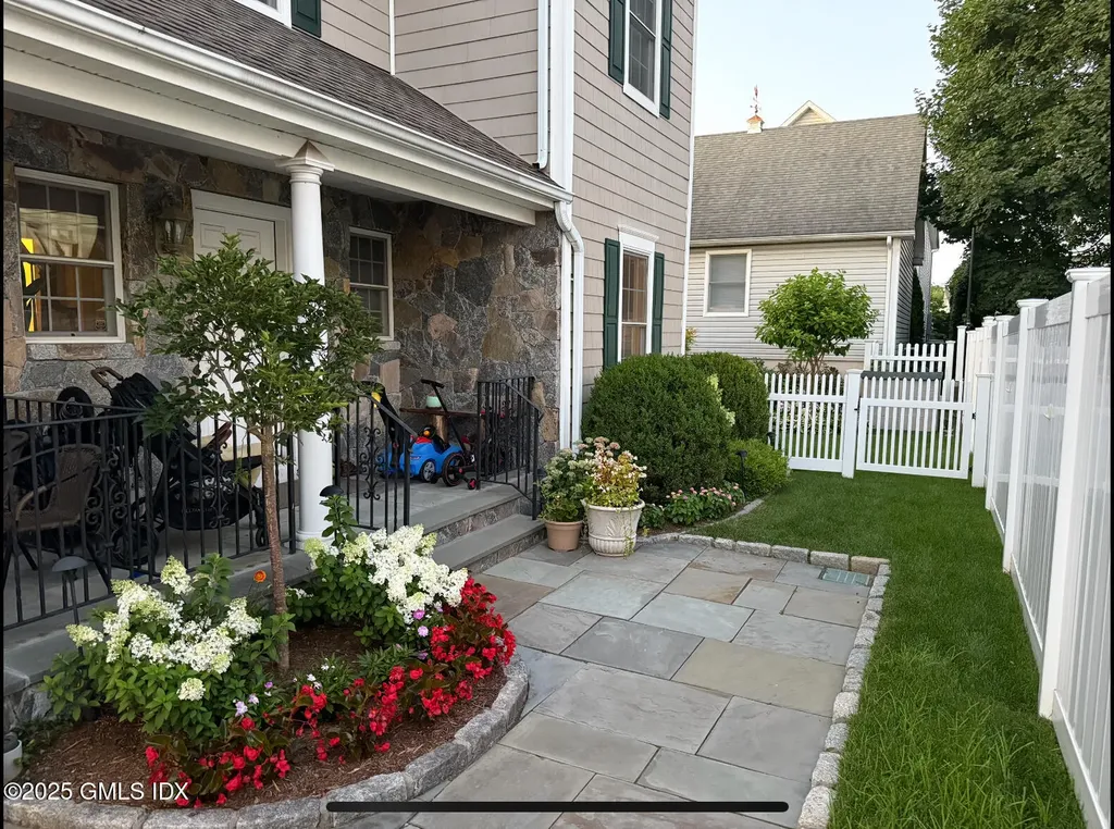 32 Harold Street Cos Cob CT 06807