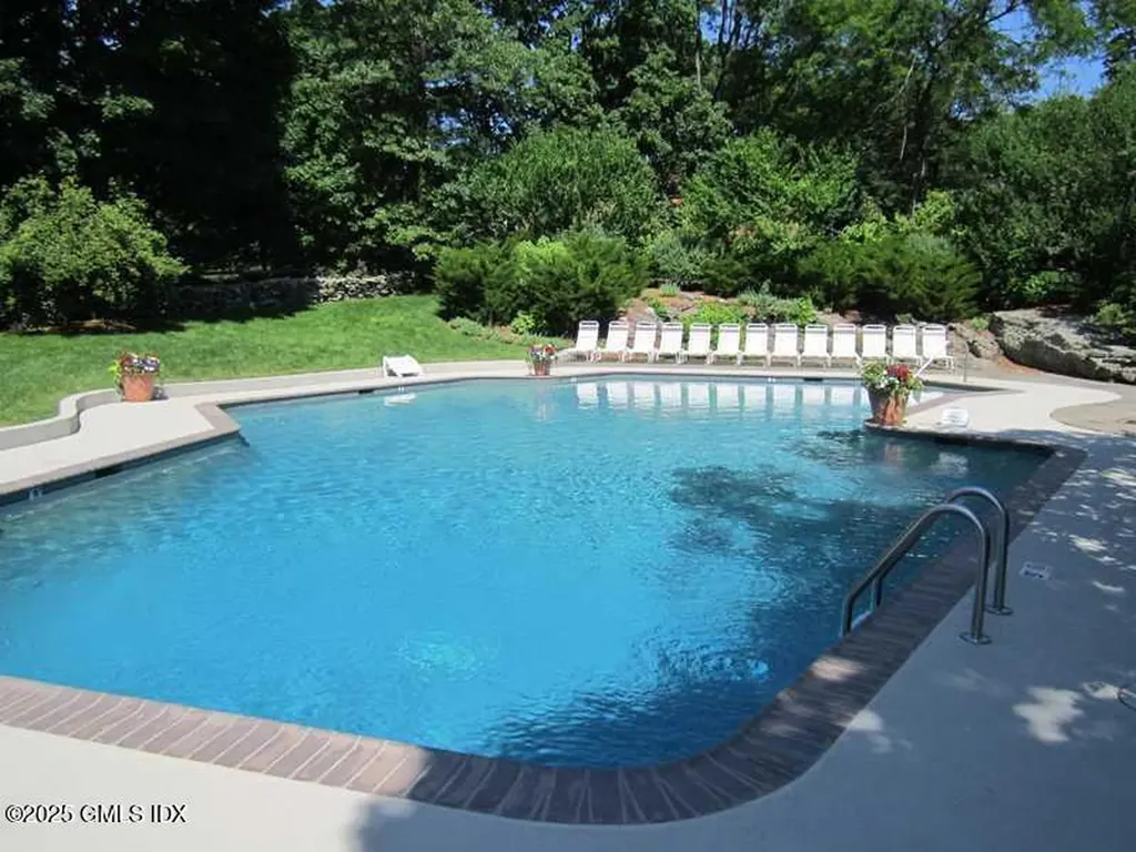 505 W Lyon Farm Drive Greenwich CT 06831