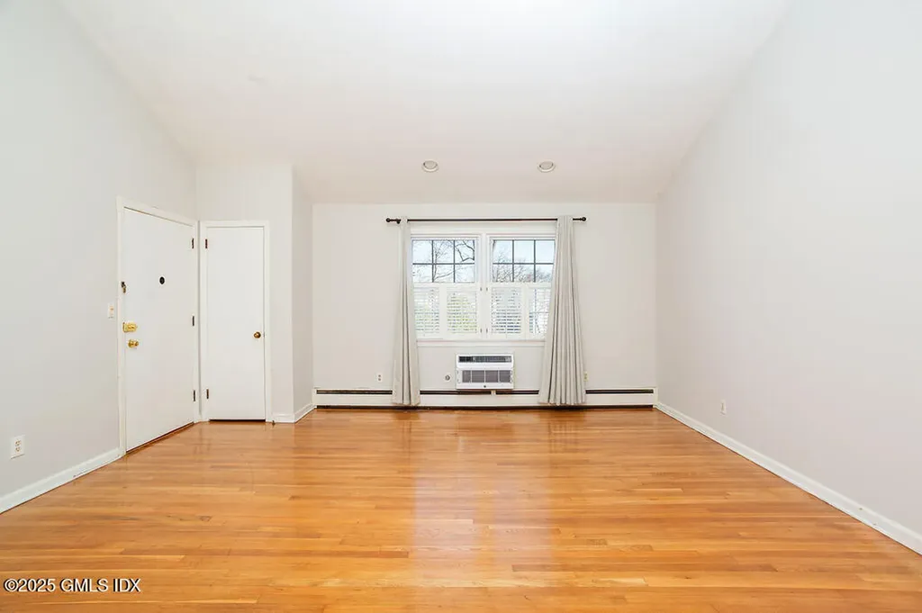 47 Valley Road Cos Cob CT 06807