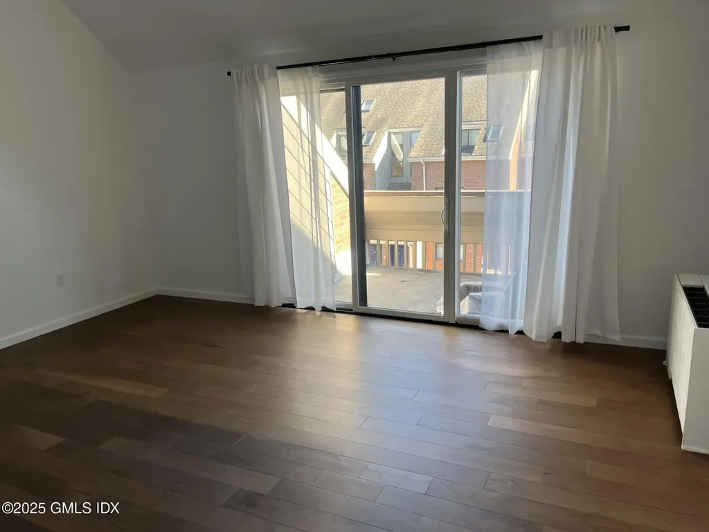 9 River Road Cos Cob CT 06807