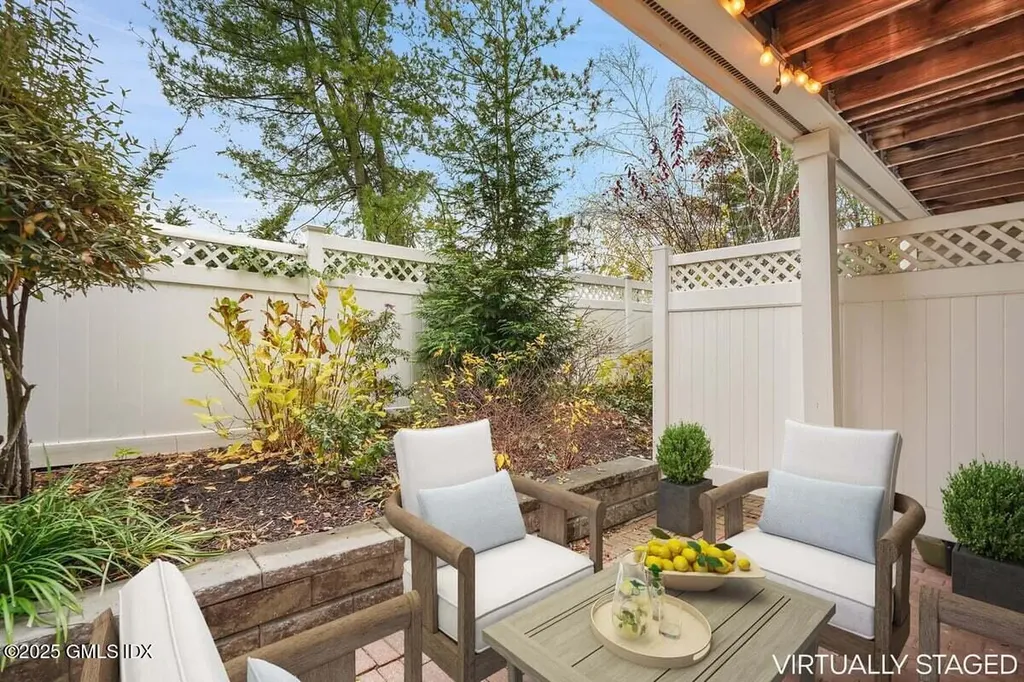 51 Forest Avenue Old Greenwich CT 06870