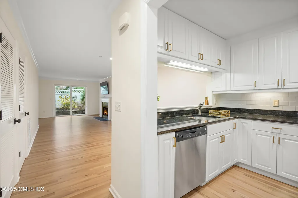 51 Forest Avenue Old Greenwich CT 06870