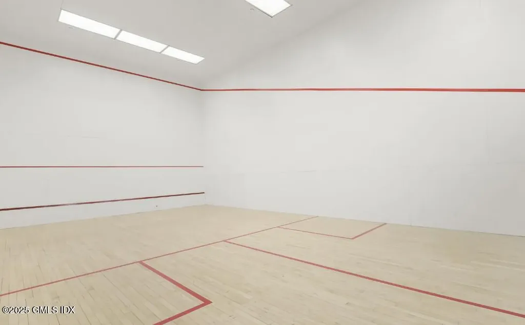 51 Forest Avenue Old Greenwich CT 06870