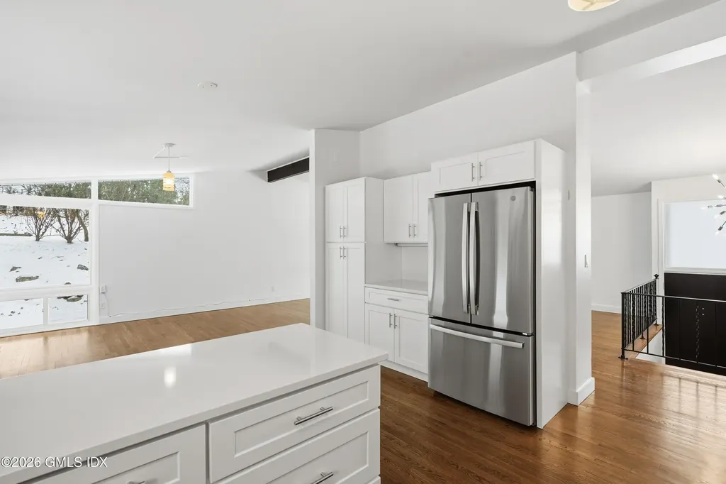 4 Split Timber Place Riverside CT 06878