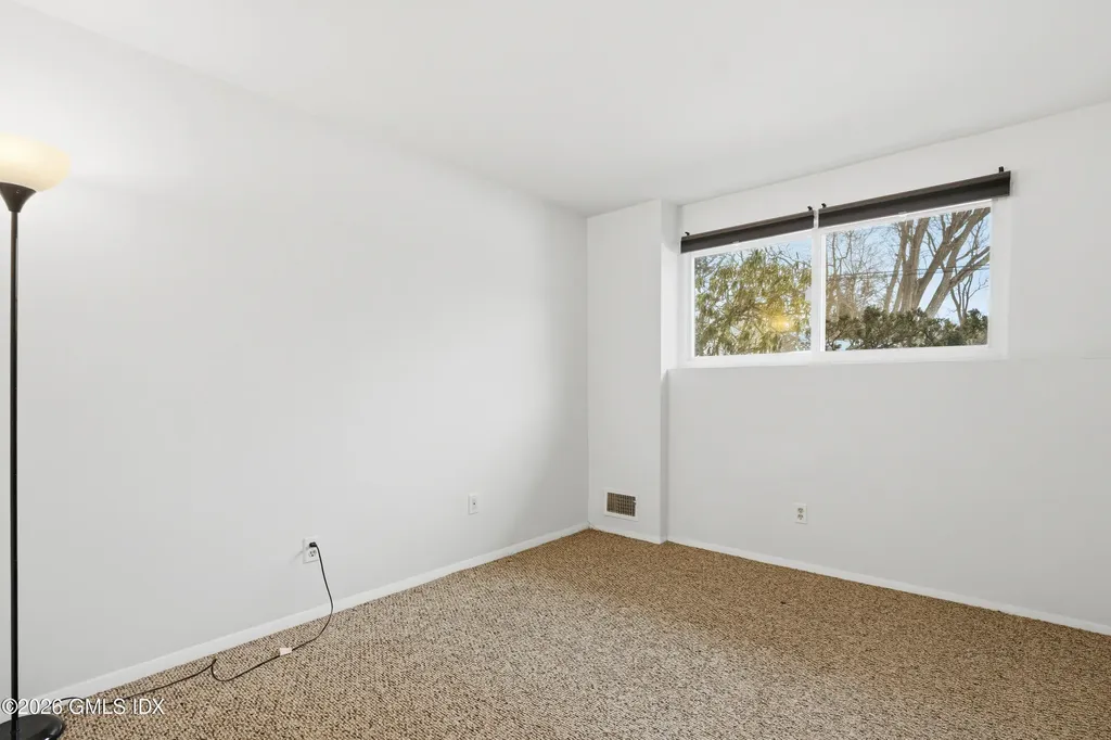 4 Split Timber Place Riverside CT 06878