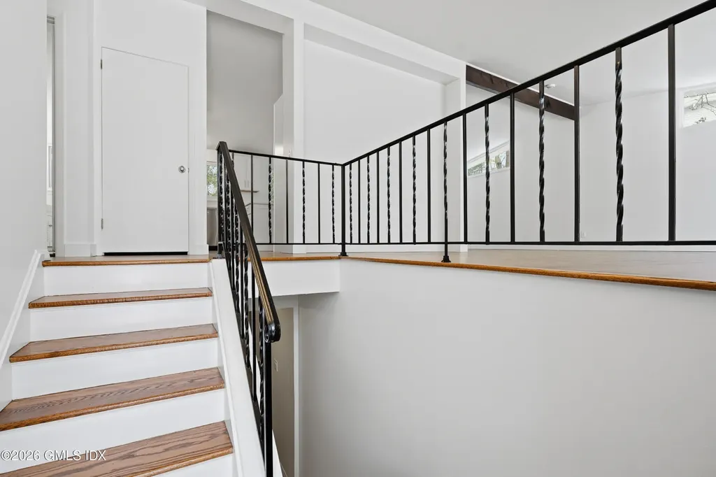 4 Split Timber Place Riverside CT 06878