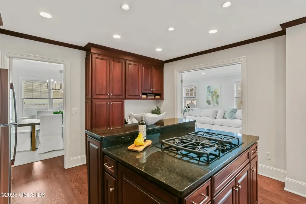 151 & 151a Hamilton Avenue Greenwich CT 06830