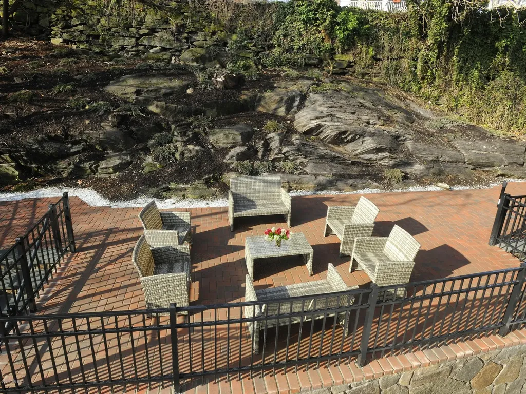 200 Davis Avenue Greenwich CT 06830