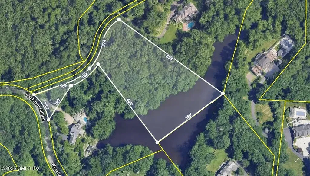 11 Wyckham Hill Lane Greenwich CT 06831