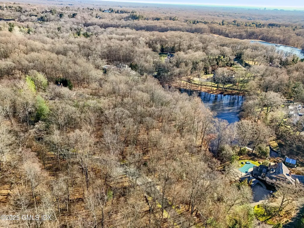 11 Wyckham Hill Lane Greenwich CT 06831