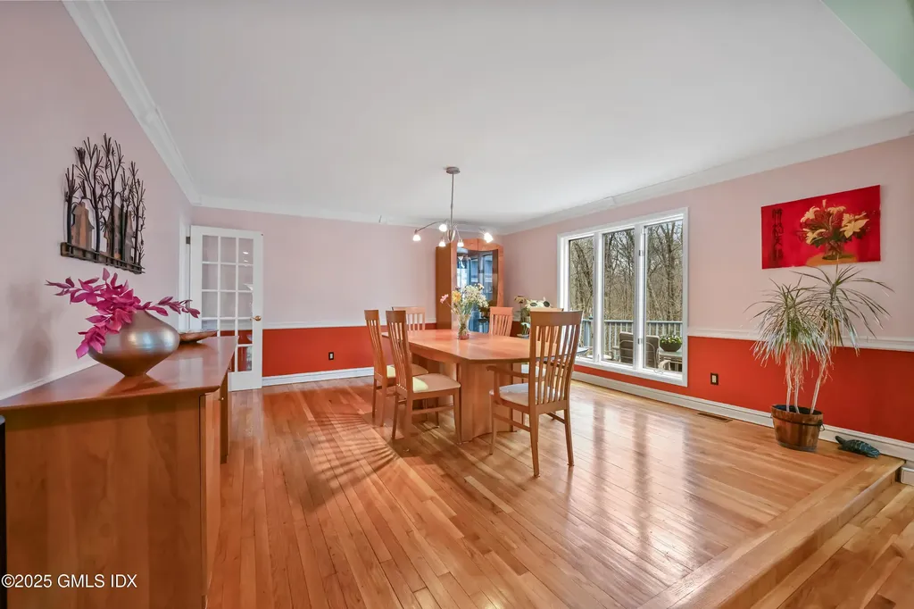 681 River Road Cos Cob CT 06807