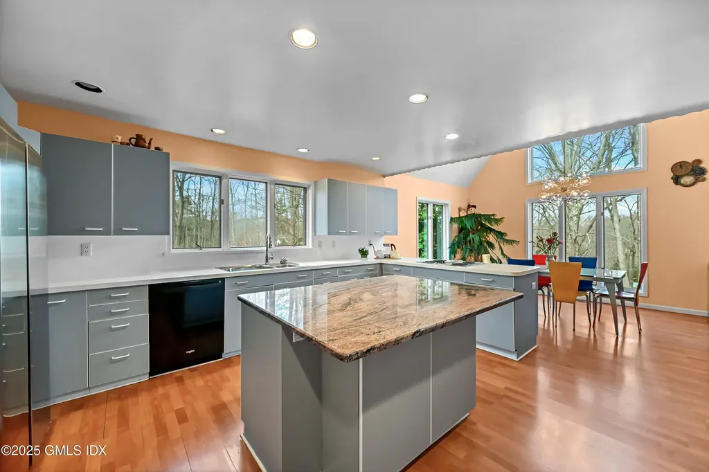 681 River Road Cos Cob CT 06807