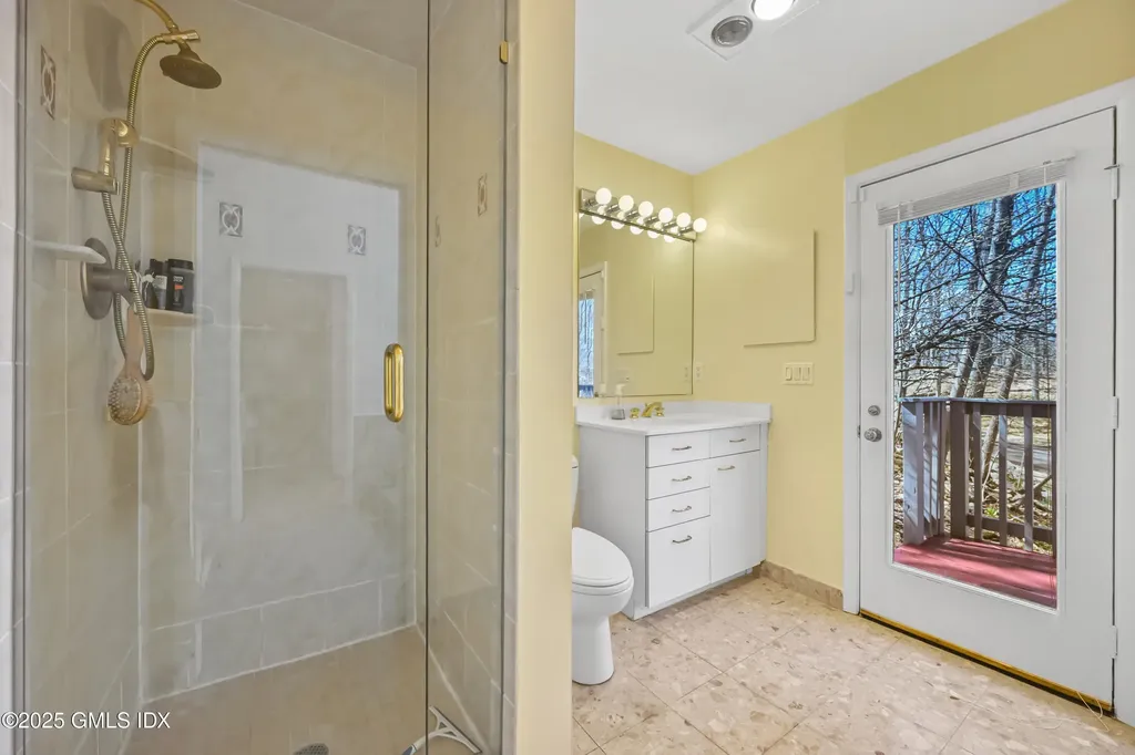 681 River Road Cos Cob CT 06807