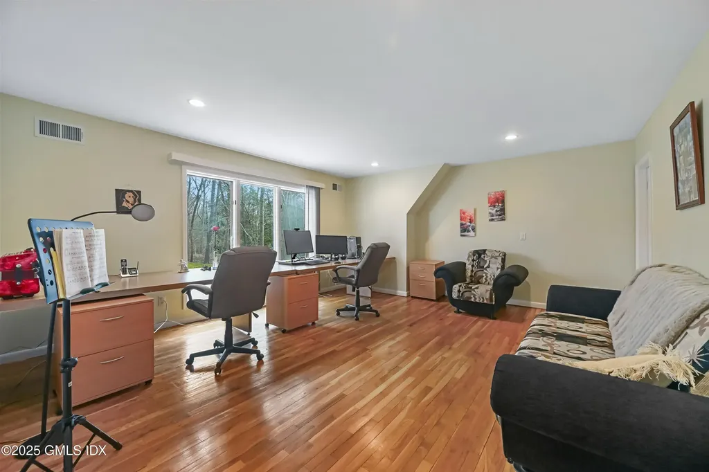 681 River Road Cos Cob CT 06807