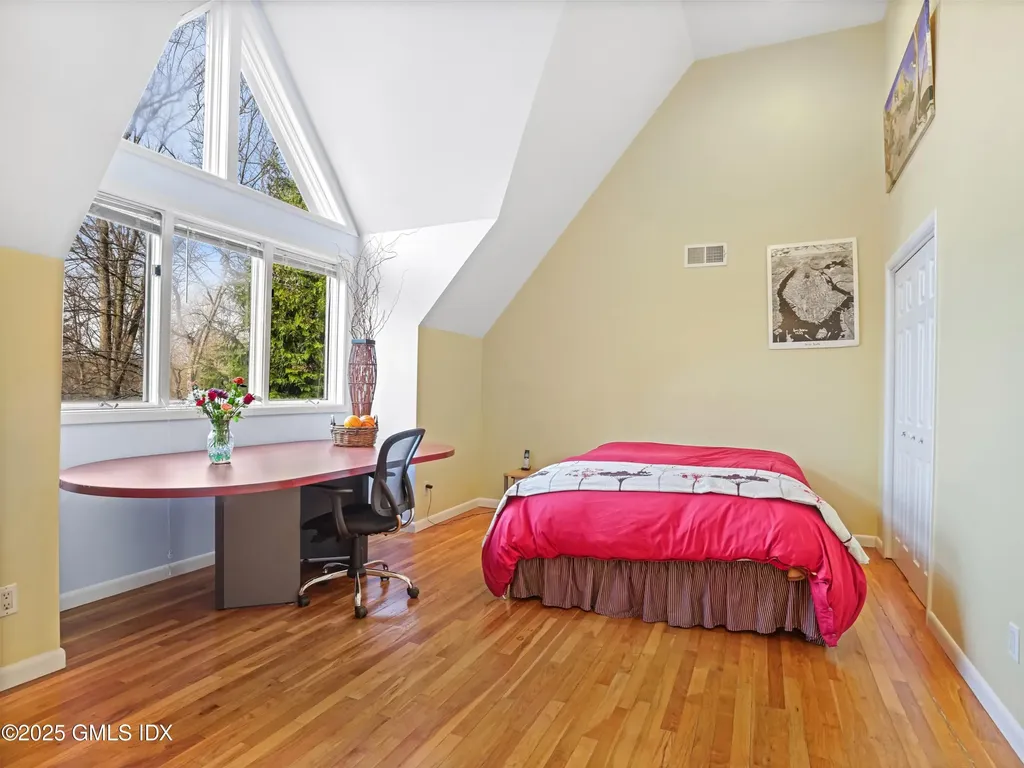 681 River Road Cos Cob CT 06807
