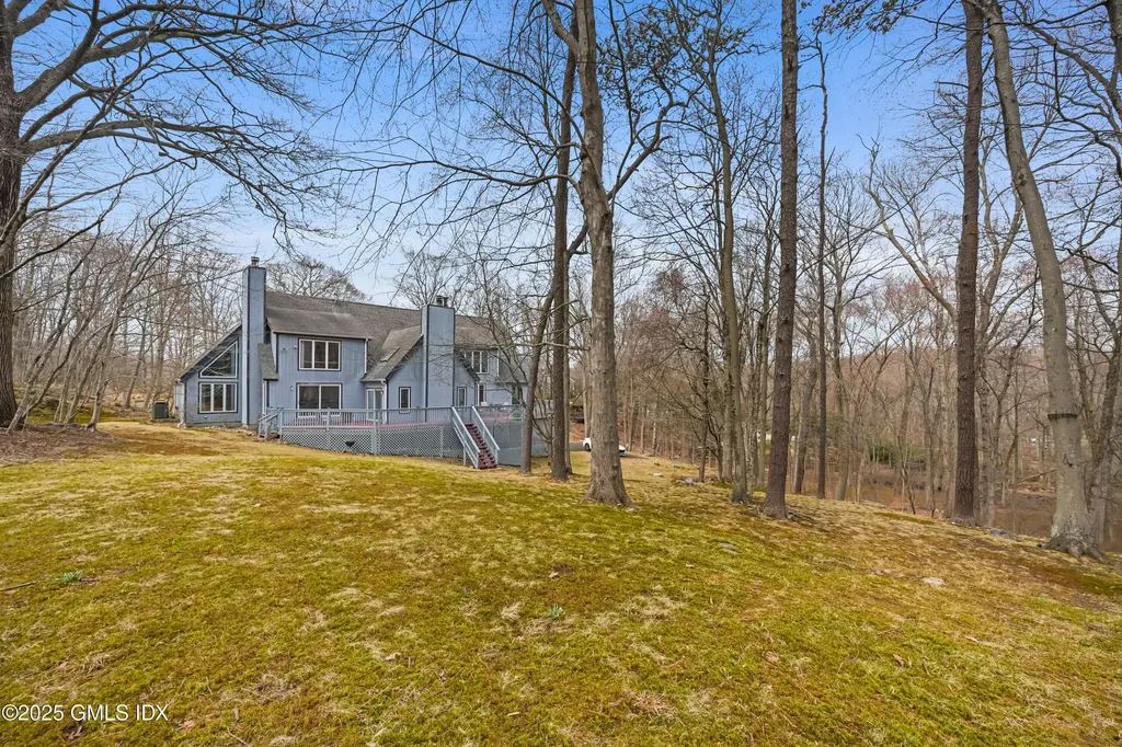 681 River Road Cos Cob CT 06807
